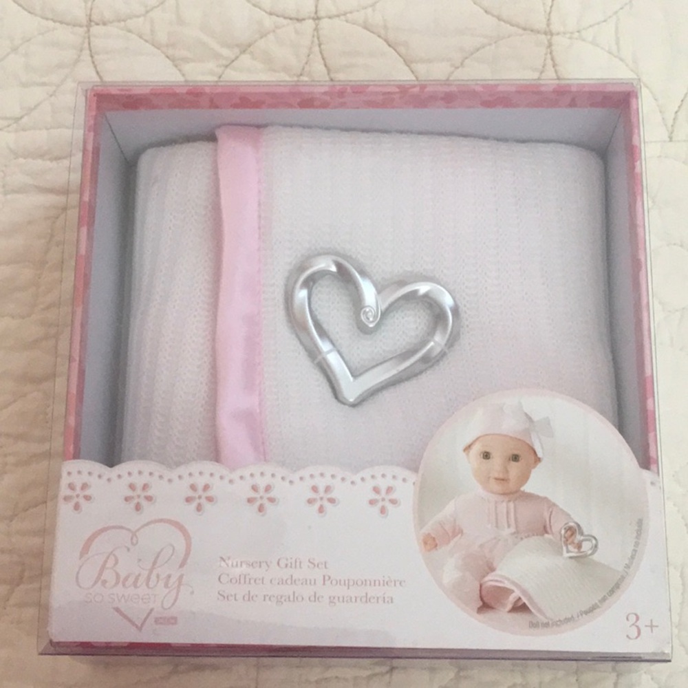 NIB Nursery gift set